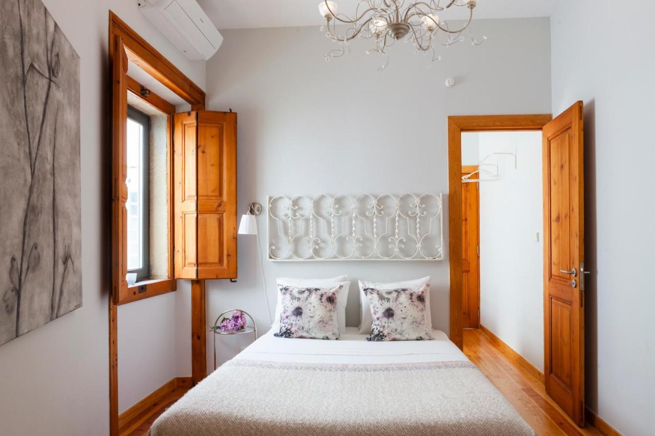 Alfama Terrace Apartment With Authentic XVIII Tiles And Historic Notes 3 Bedrooms & 2 Bathrooms Ac Лісабон Екстер'єр фото