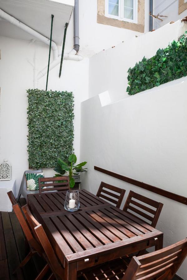 Alfama Terrace Apartment With Authentic XVIII Tiles And Historic Notes 3 Bedrooms & 2 Bathrooms Ac Лісабон Екстер'єр фото