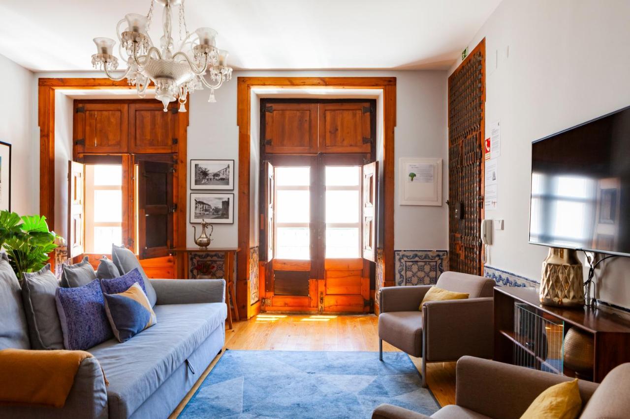 Alfama Terrace Apartment With Authentic XVIII Tiles And Historic Notes 3 Bedrooms & 2 Bathrooms Ac Лісабон Екстер'єр фото