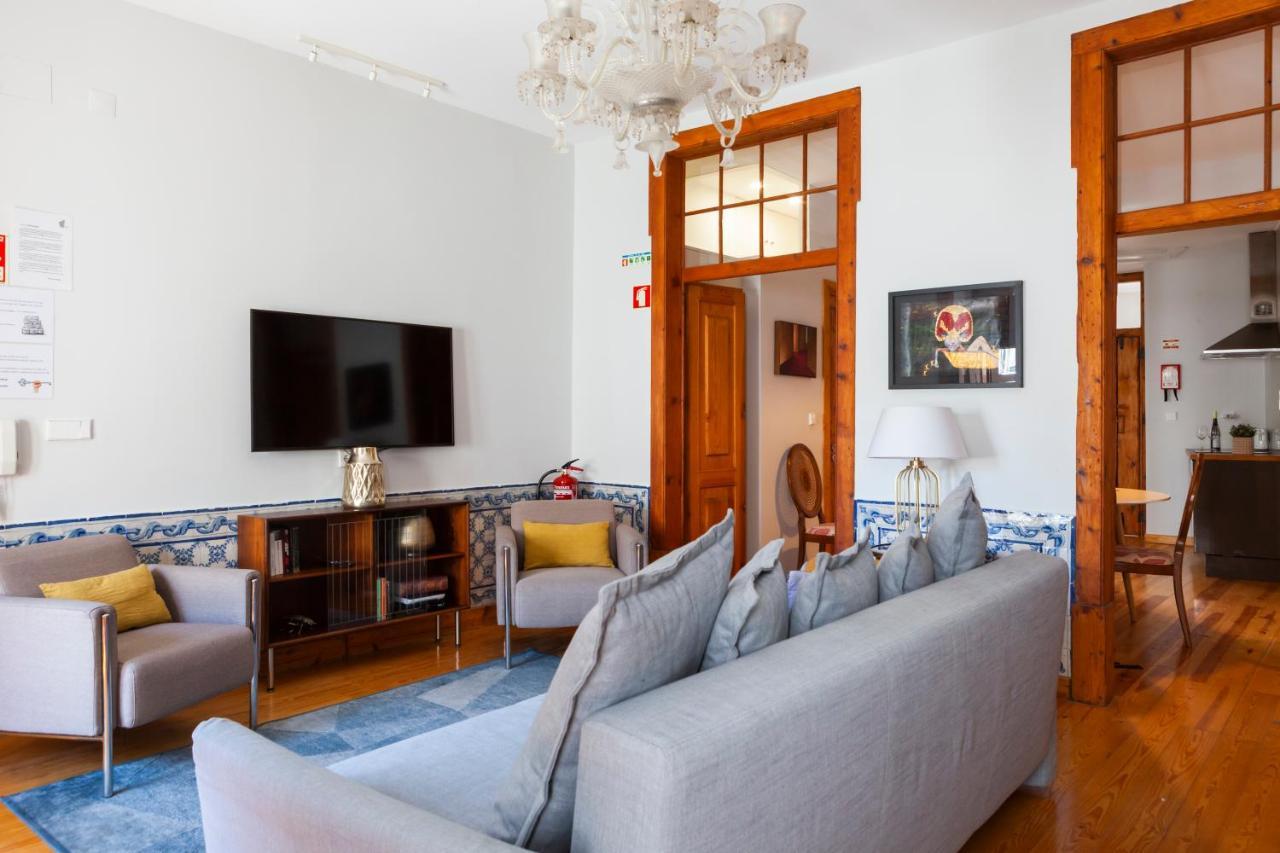 Alfama Terrace Apartment With Authentic XVIII Tiles And Historic Notes 3 Bedrooms & 2 Bathrooms Ac Лісабон Екстер'єр фото