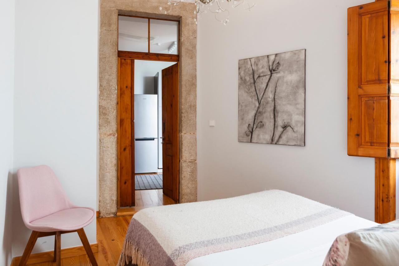 Alfama Terrace Apartment With Authentic XVIII Tiles And Historic Notes 3 Bedrooms & 2 Bathrooms Ac Лісабон Екстер'єр фото